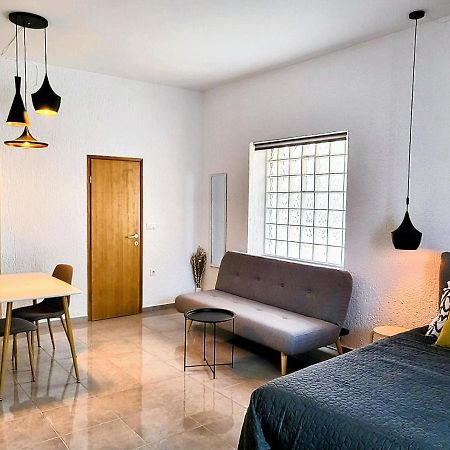 Appartement Studio Square Funtana Extérieur photo