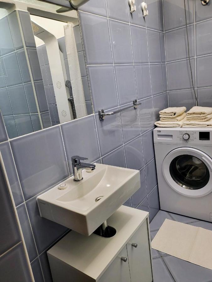 Appartement Studio Square Funtana Extérieur photo