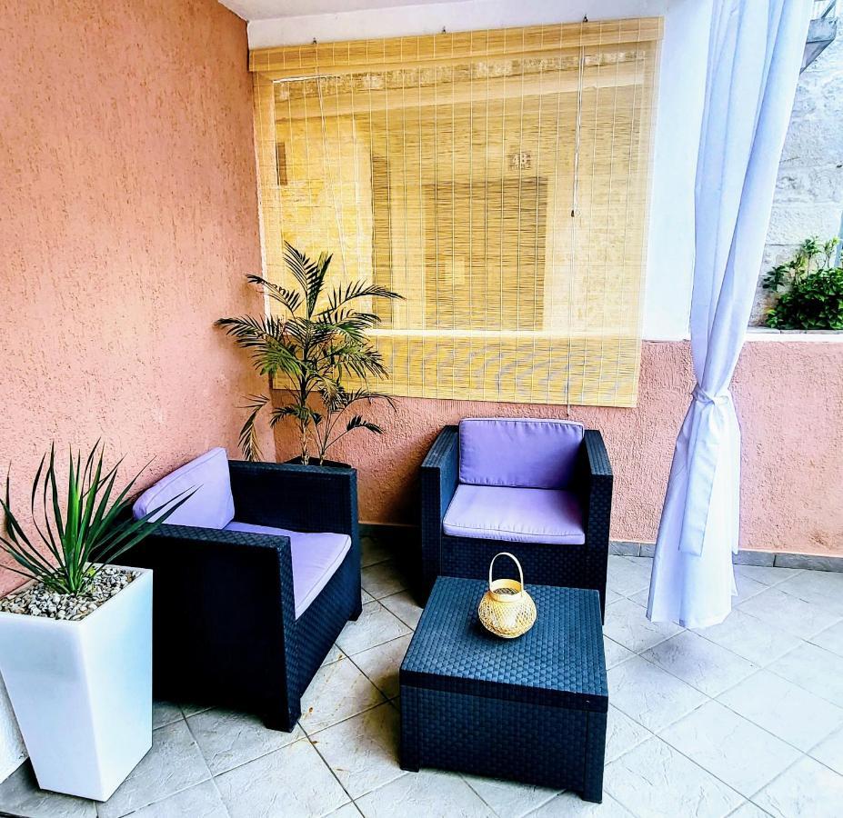 Appartement Studio Square Funtana Extérieur photo
