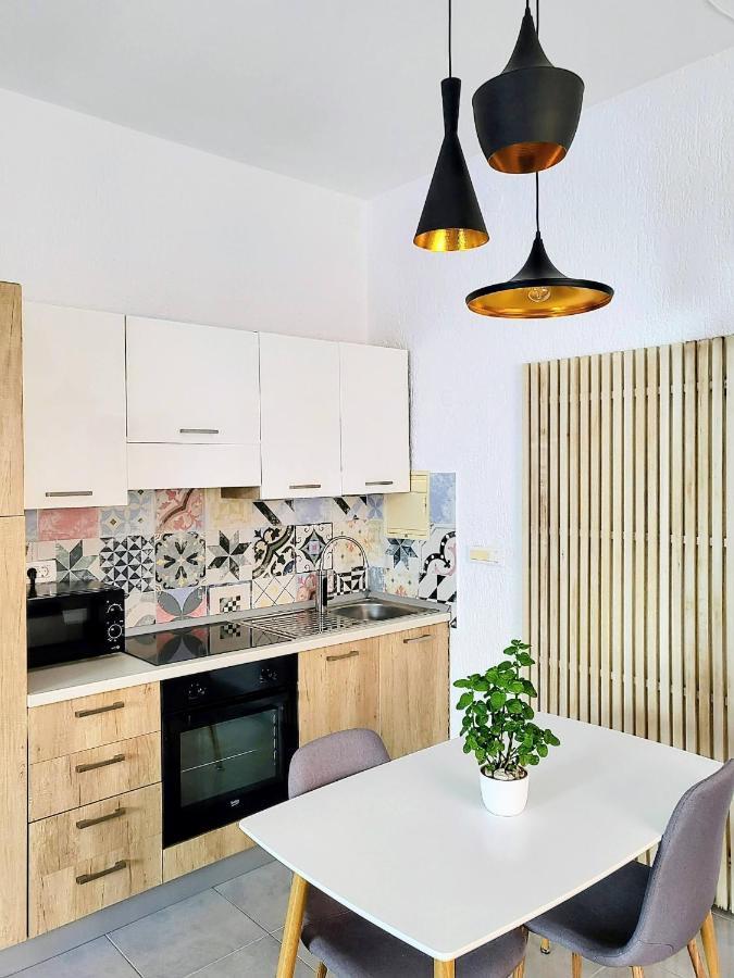 Appartement Studio Square Funtana Extérieur photo